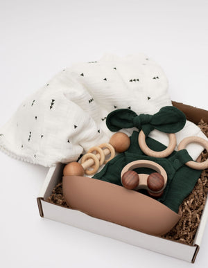 
                  
                    7 piece baby gift box
                  
                