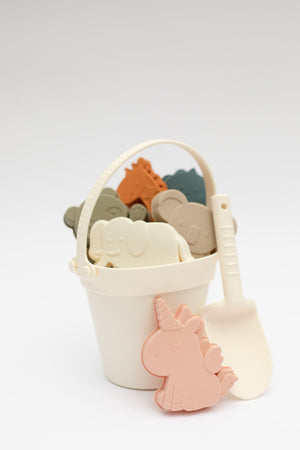 
                  
                    Beach bucket set
                  
                