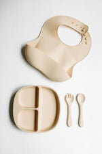 4 PC Dinnerware Set