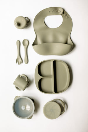 
                  
                    8 PC Dinnerware Set
                  
                